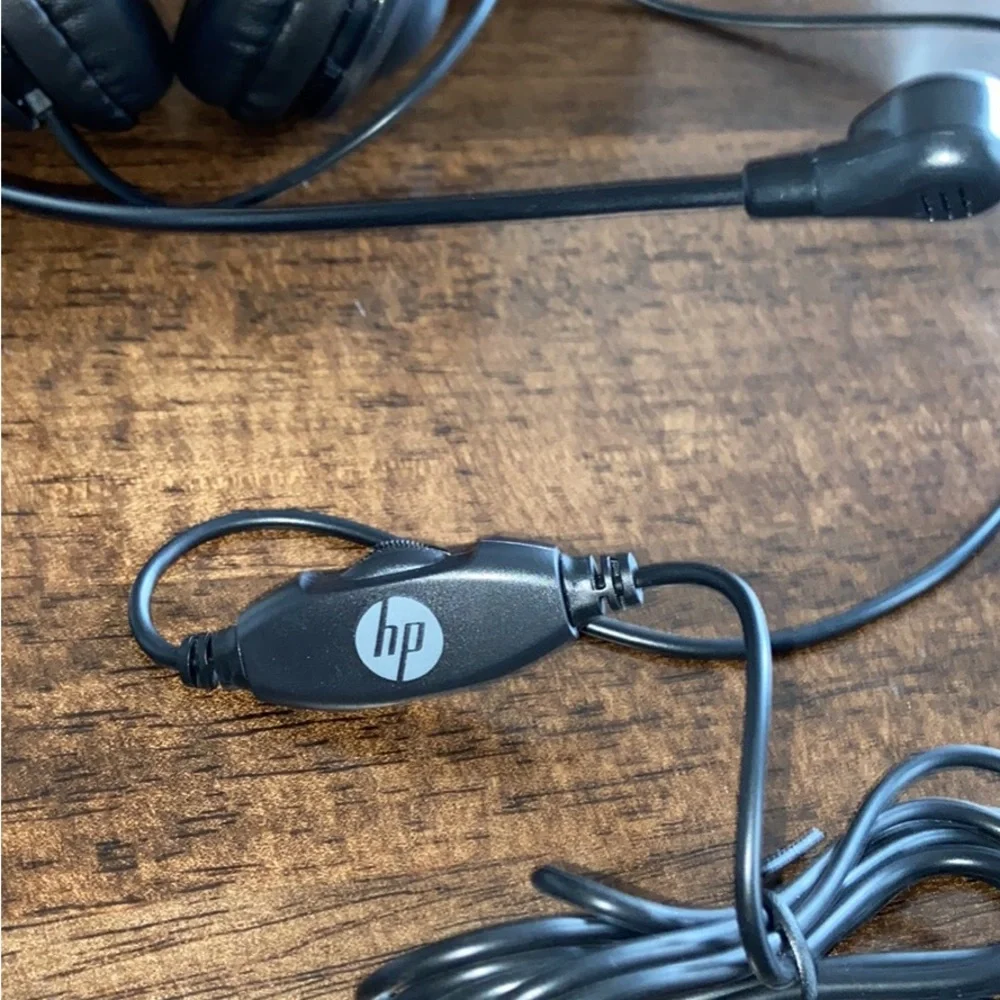 HP Stereo 3.5 mm Wired Headset